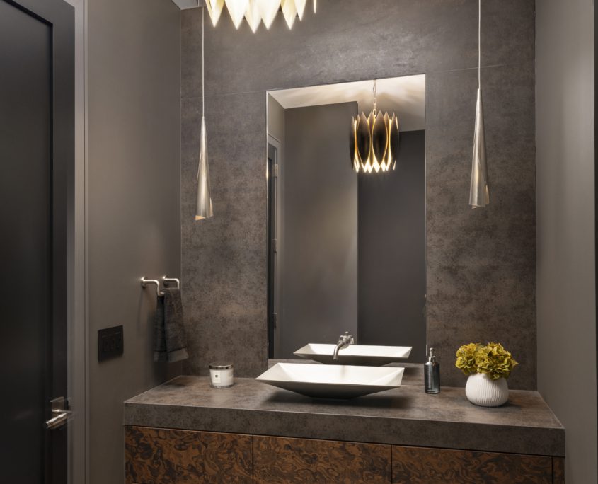 6538 Sothoron Road, McLean, Virginia 22101 - Formal Powder Room